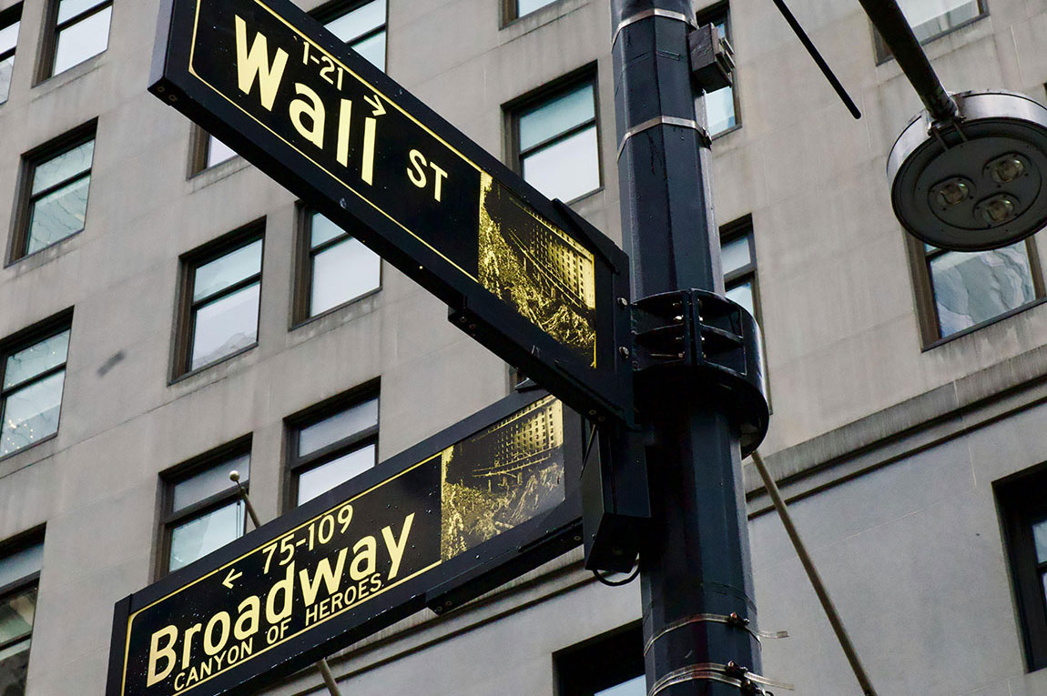 wall street signal