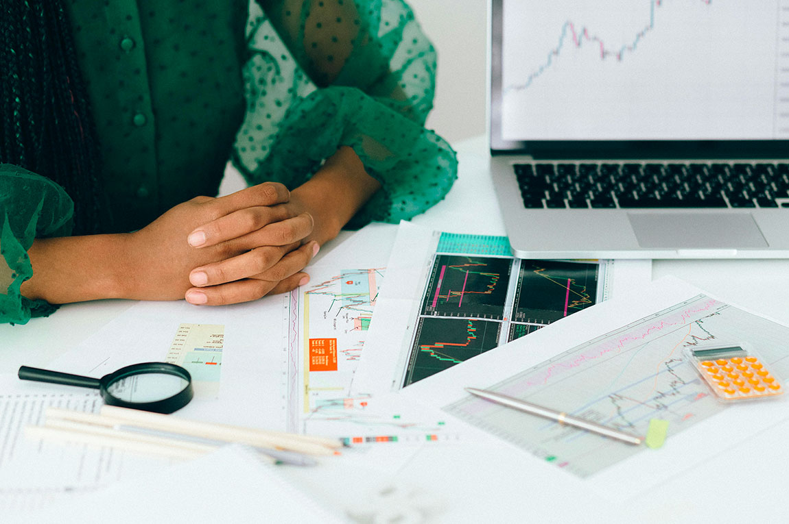 How to Start Trading Online from Home on Indices or Commoditie